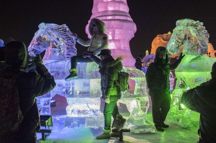 As esculturas surpreendentes do 2015 Harbin Ice E Festival de Neve (11)