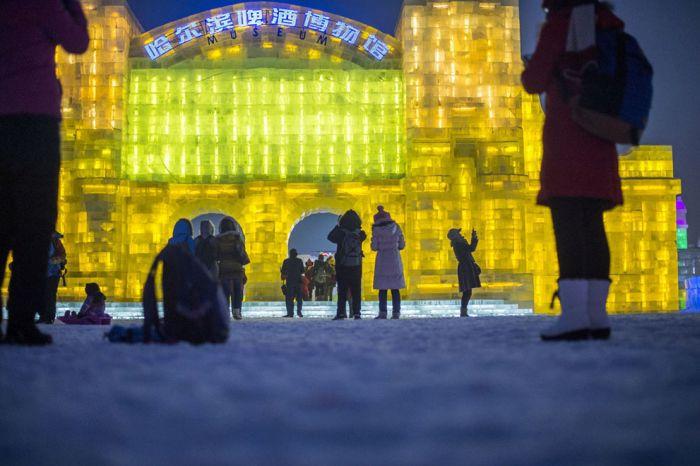 As esculturas surpreendentes do 2015 Harbin Ice E Festival de Neve (16)