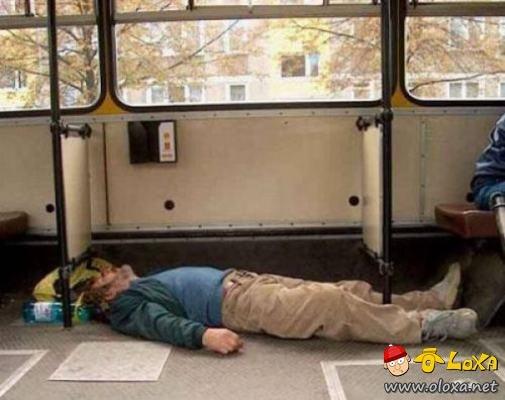 Funny-and-Weird-People-in-Subway_14