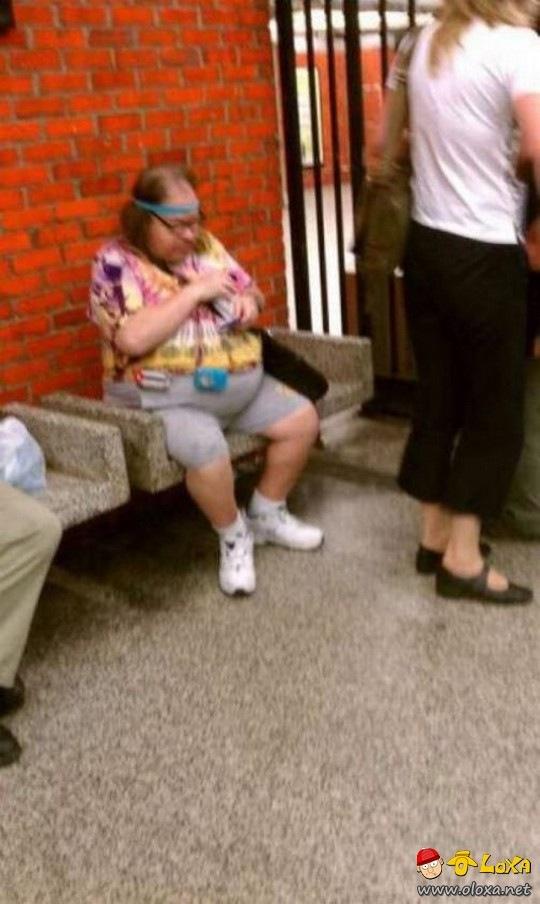 Funny-and-Weird-People-in-Subway_7