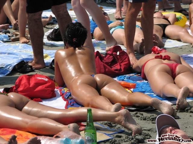 gostosas na praia de nudismo 10